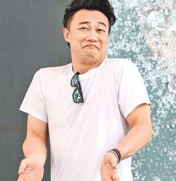 娱乐圈不成文的"规定",吃饭不找胡歌,喝酒不找伍佰!