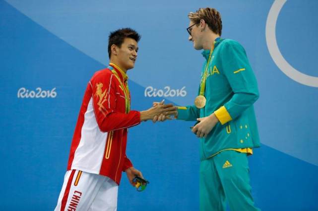 刷存在?英国游泳名将社交媒体质疑孙杨 霍顿手