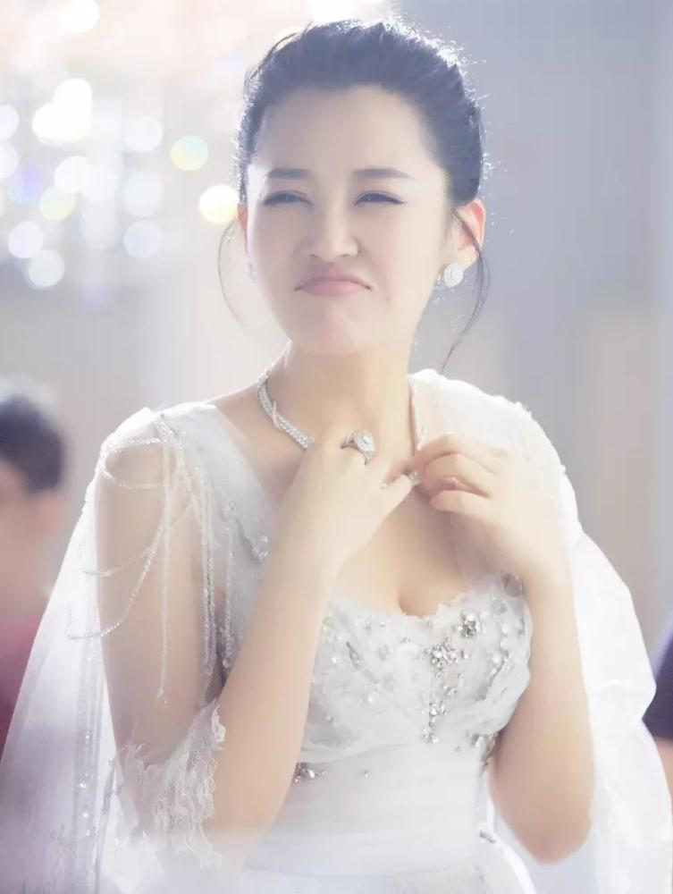 50岁许晴宛如少女,高晓松称她是典型的北京"大飒蜜"!