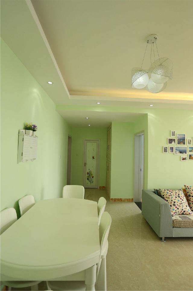 100平田园风格两居室 全屋绿色墙面很清新