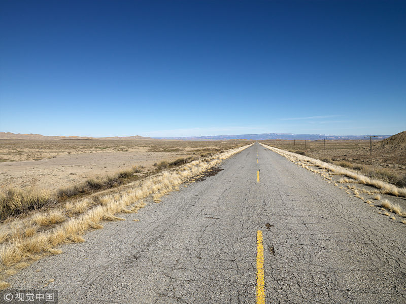 旅行：看不完的蓝天白云，走不完的草原沙漠，只因这里是内蒙