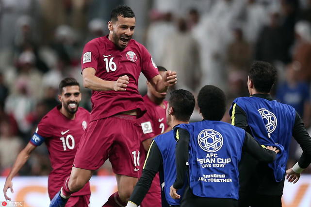 半场战报-卡塔尔暂2-0阿联酋 胡希破门阿里建功