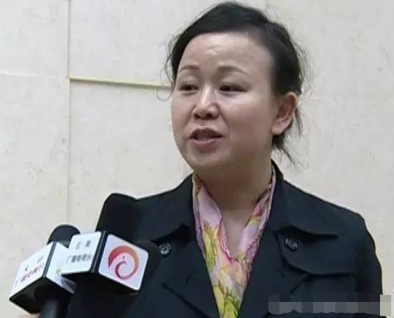 就这样"战地女神"的称号便在士兵之间流传开来,而钟慧玲对这个名号一