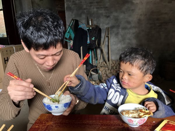 小马云现状堪忧,解雇后回到农村六亲不认,网友:这孩子毁了