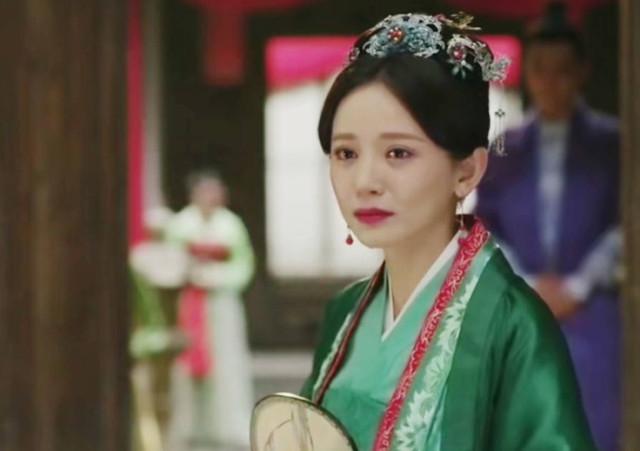 梁晗将侍女纳为小妾,却让墨兰拍手叫好,这是为何