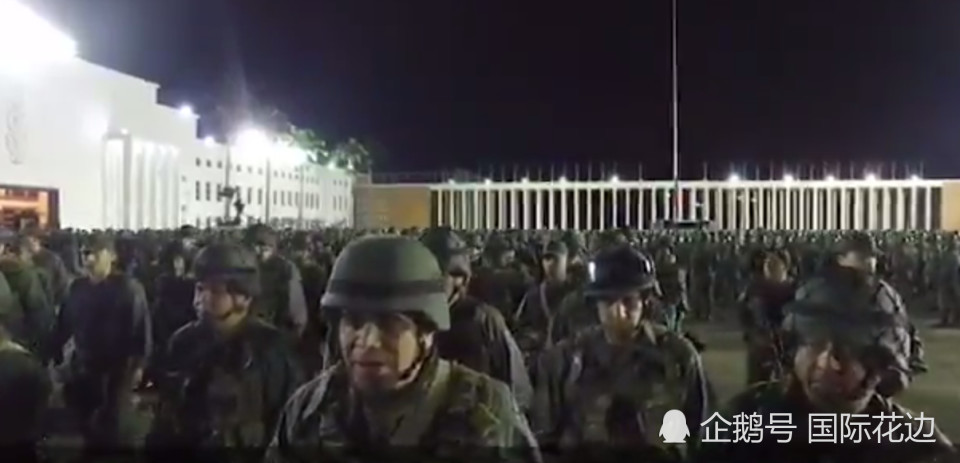 委内瑞拉军队当众喊话美军:要打仗我们奉陪到