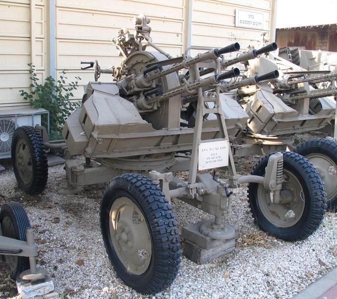 防空机枪是不是落后了?除了打飞机之外,还有这一特殊用途