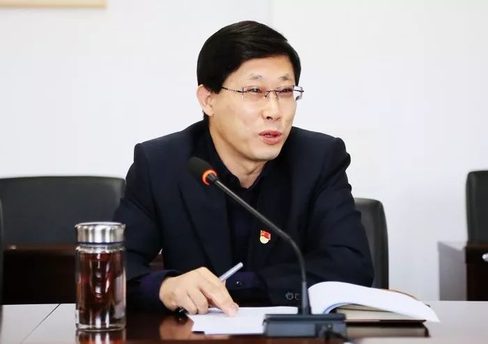 张家口市职教中心召开2018年领导班子专题民