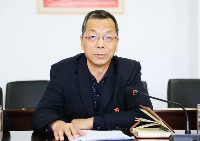 张家口市职教中心召开2018年领导班子专题民