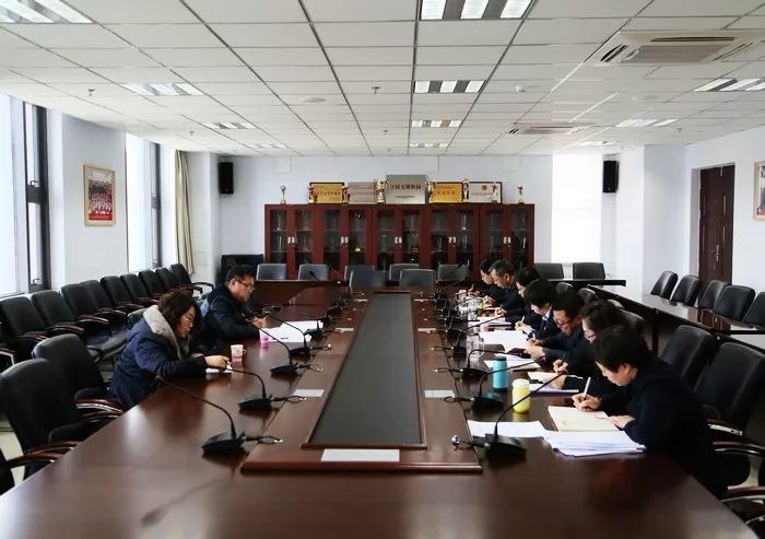 张家口市职教中心召开2018年领导班子专题民