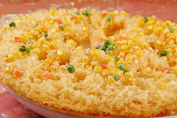 老妈自制蜂窝玉米，只需简单3步，口感蓬松酥脆，客人直呼好吃