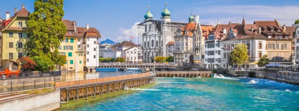 带你探索被时间静止的钟表之国