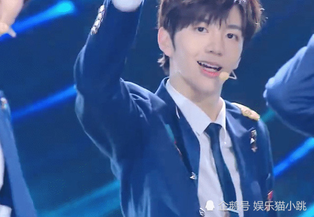 张丹峰儿子节目首现素颜,真正长相打多少分,真有18岁吗?