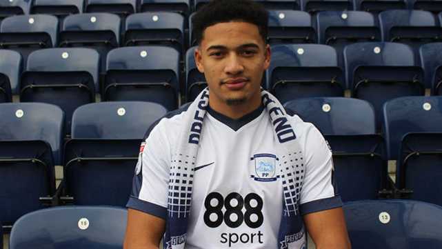 布朗宁防守能力出众,获得恒大队友的认可.