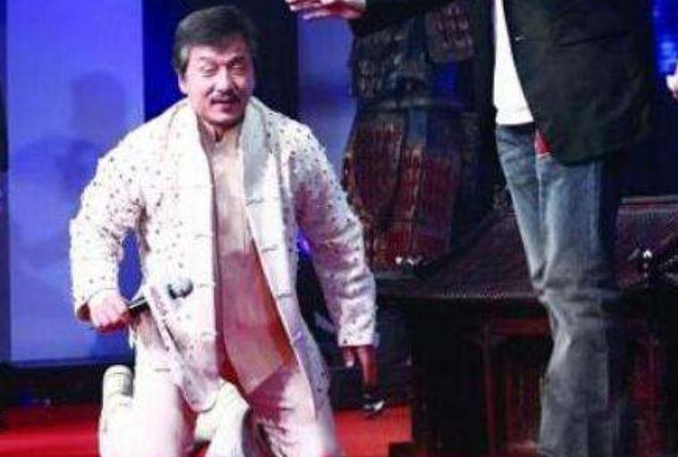 这个身高1.5米的小丑是谁?刘德华敬他如父,地位不输向华强!