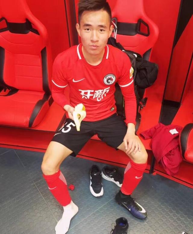 辽足22岁边后卫租借加盟西乙B 合同为期5个月