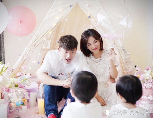 谢娜双胞胎女儿一岁生日,抓周惹所有人泪目,生