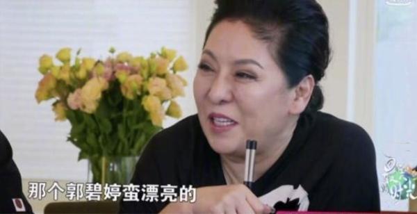 吴尊爸爸很欣赏向佐的功夫,向佐现场表演功夫