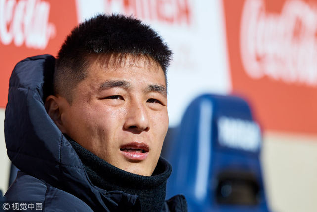 直击-武磊首秀改变西班牙人战局 球迷赛后再度