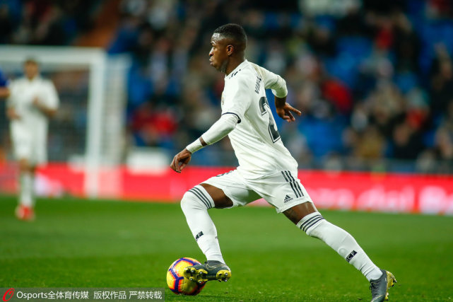 皇马最强00后成本赛季西甲最年轻杀手 本泽马