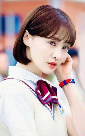 有一种高跟鞋叫郑爽的高跟鞋,只有五公分,但不