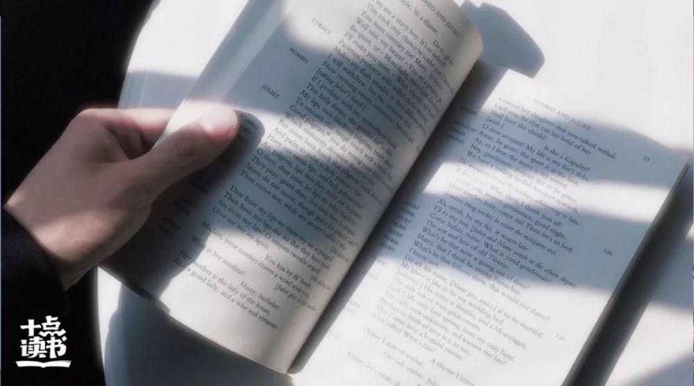 清华大学|抱着妈妈遗照上清华的男生：“你错了！我才不是寒门贵子。”