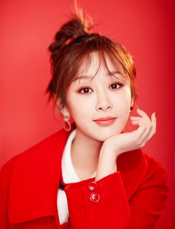 央视春晚流量明星颜值集体下降?迪丽热巴显疲