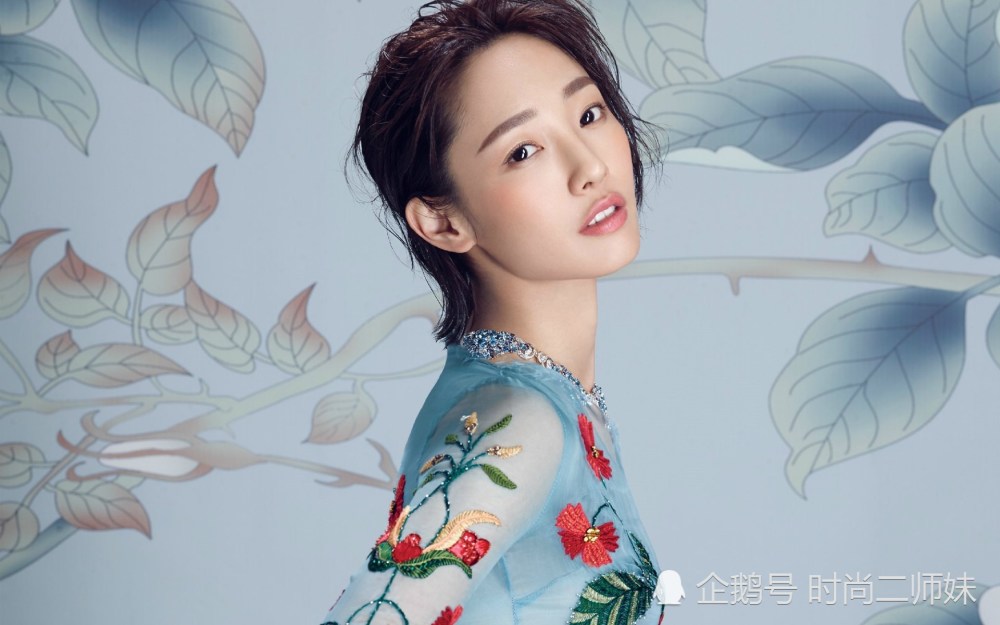 跳舞的演员不是个好歌手,走复古风的白百合文