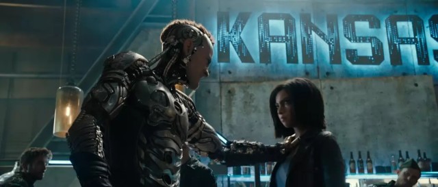 《阿丽塔:战斗天使》在台上映,夺下大年初一首