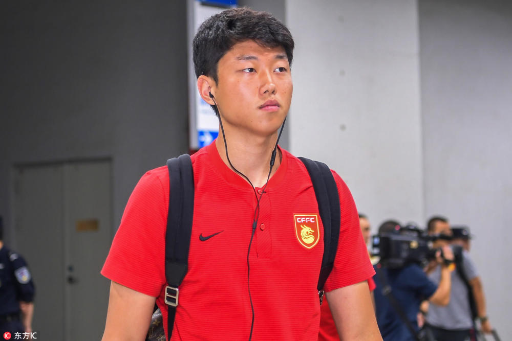 粤媒:恒大肩挑振兴中国足球重担 挤进球队主力