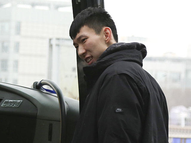 辽篮回应周琦加盟传言:来沈阳是走亲访友 他将