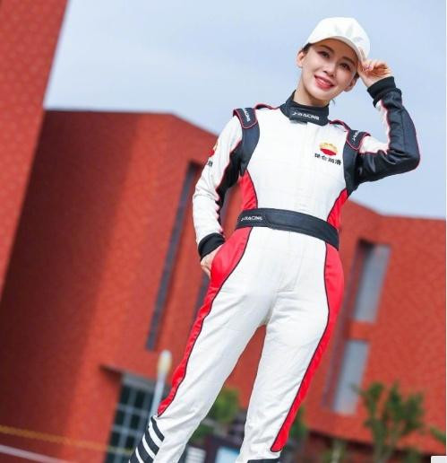 不怕催婚九球女神春节战贺岁杯触电大荧幕扮演沈腾前女友