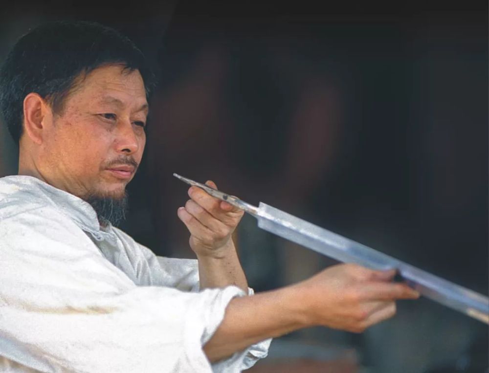 龙泉宝剑|中国好手艺之龙泉沈广隆宝剑_腾讯新闻