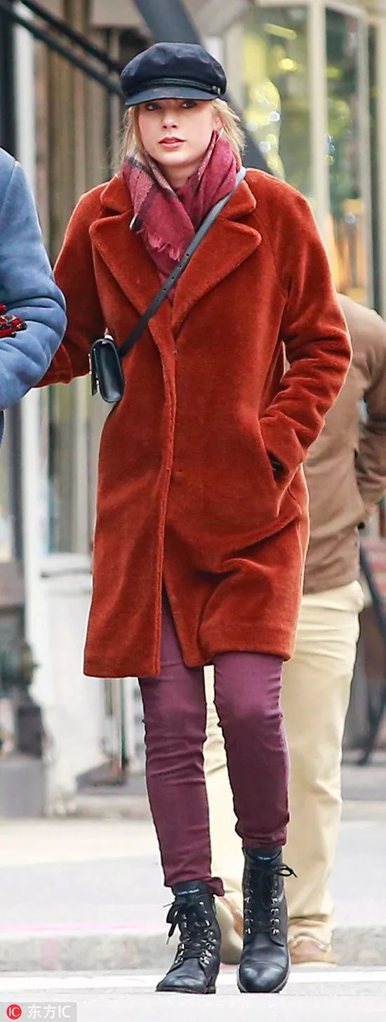 谁说马丁靴已经过时,沈梦辰周笔畅标配马丁靴