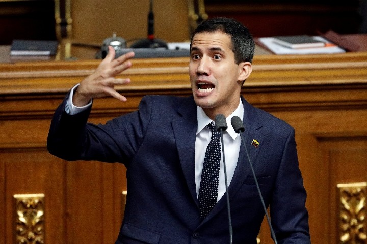 美国人道援助物资抵委内瑞拉边界