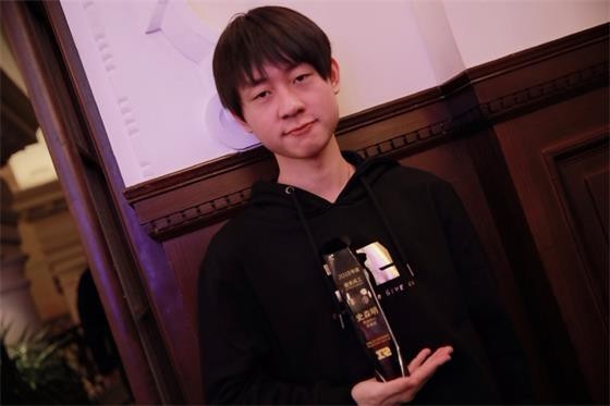 SSM成RNG第一交际花 Letme:没有他不认识的