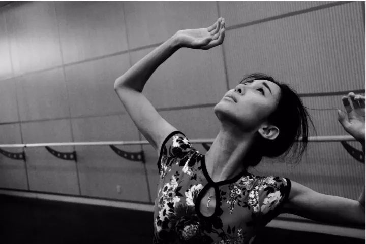 跟着朱洁静一起静心练功吧_腾讯新闻