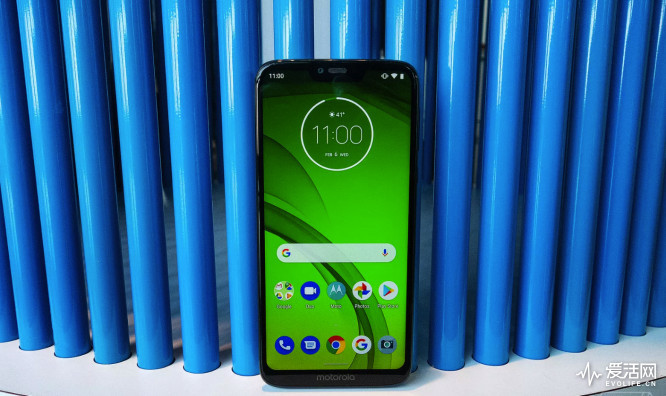 moto g7系列发布了!中国红特别版有一双大眼睛