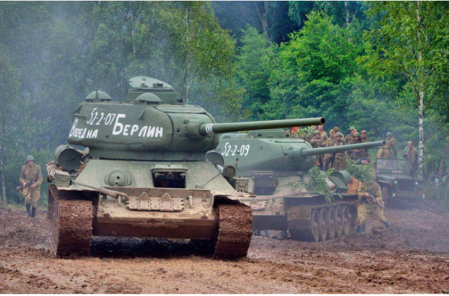 苏军的钢铁洪流,T43坦克广泛用于二战,获苏联