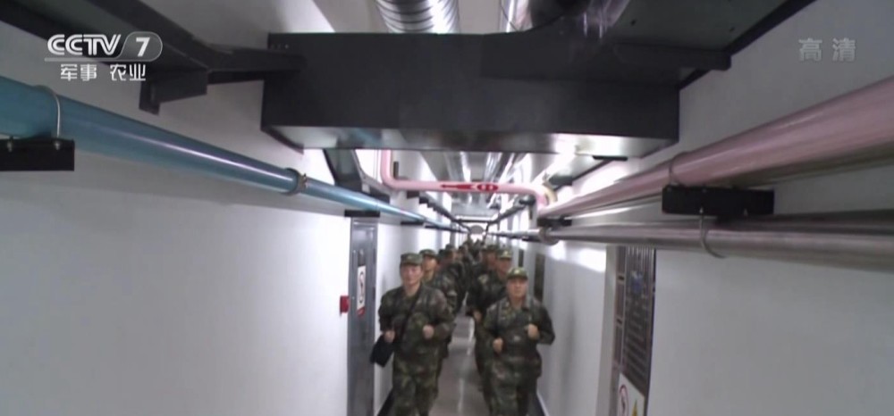 给国人很大的信心,火箭军在地下长城进行密闭训练,令美不敢妄动