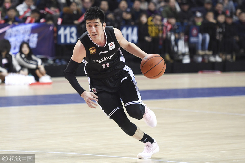 三分6投4中零失误!刘志轩高效表现撑起辽篮外线火力