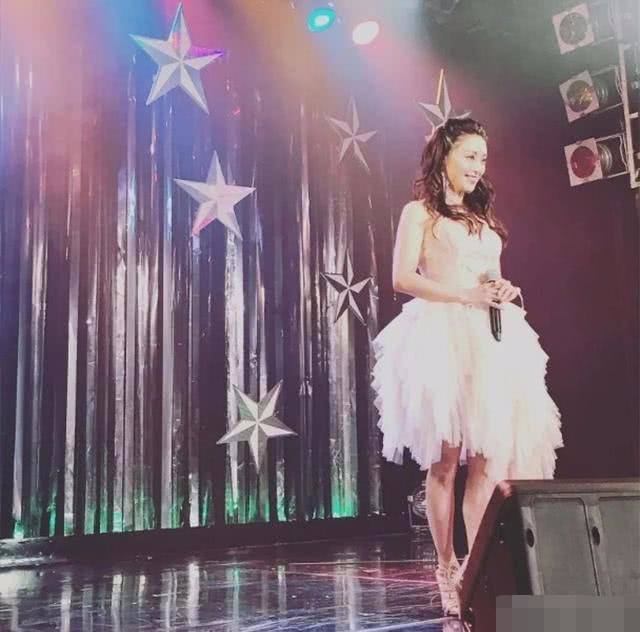 生日派,向粉丝收取九千日元入场费,引热议