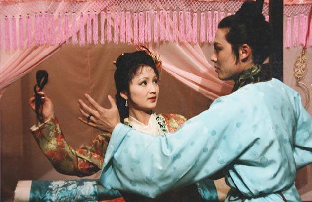 尤二姐曾与贾珍父子有染贾琏为何还娶她贾蓉的轻浮话抖出真相