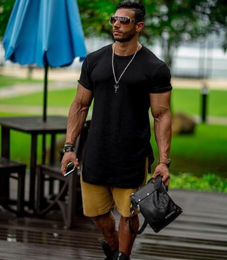 欧美"大背王",穿上衣服就像行走的衣架,走上街头成万人迷