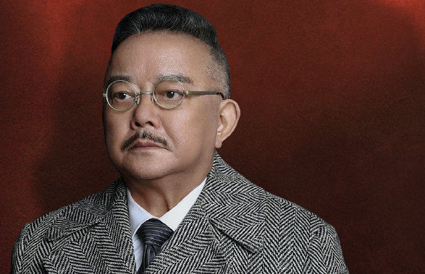 分手半年,阚清子走出悲痛,纪凌尘转型当演员,王刚为他做配角