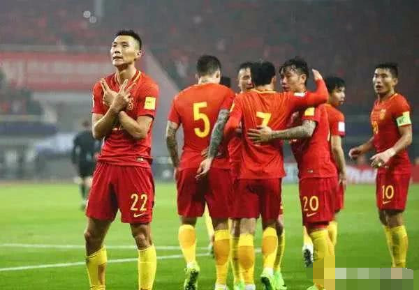 震惊!高洪波在2019年中国杯开赛前,被确定国足