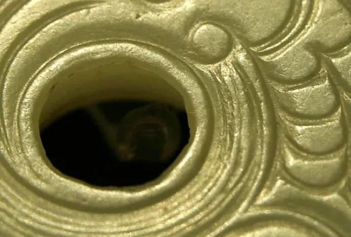 细节鉴别真伪高古玉阴线痕迹