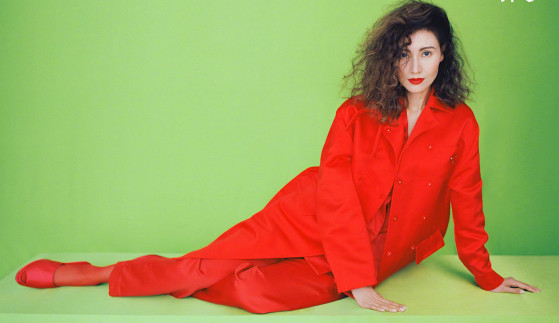 李嘉欣还原80年代港风造型美出天际,但却因太