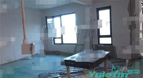 黄子韬豪华新别墅曝光大门挂上"黄府"两字