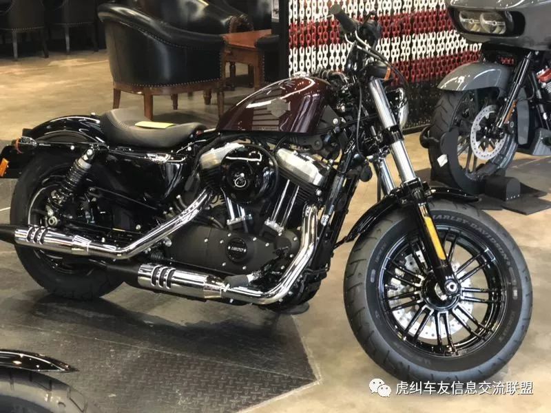 每日之車——哈雷戴維森 肥霸 fat bob 摩托車